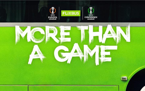 UEFA Europa League und UEFA Conference League Trophy Tour: UC3 und FlixBus bringen die Trophäen nach Berlin - Foto: presseportal.de