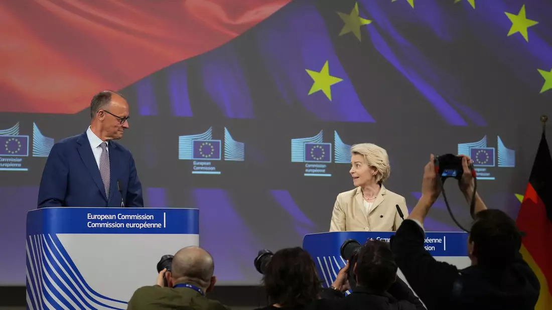 Kennen sich seit langem: Der neue deutsche Bundeskanzler Friedrich Merz und EU-Kommissionspräsidentin Ursula von der Leyen. - Bild: Virginia Mayo/AP/dpa