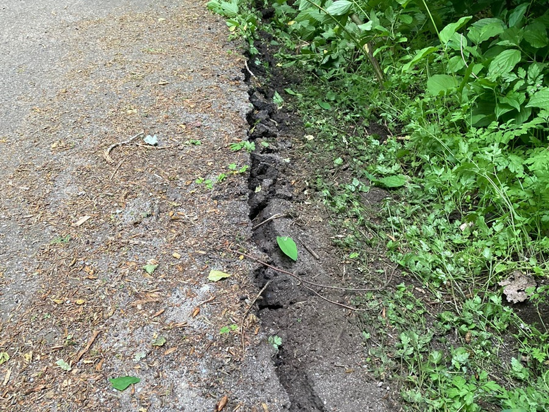 POL-DU: Obermeiderich/Neumühl: 40-Tonner überquert A42 über Fuß- und Radweg - Foto: presseportal.de