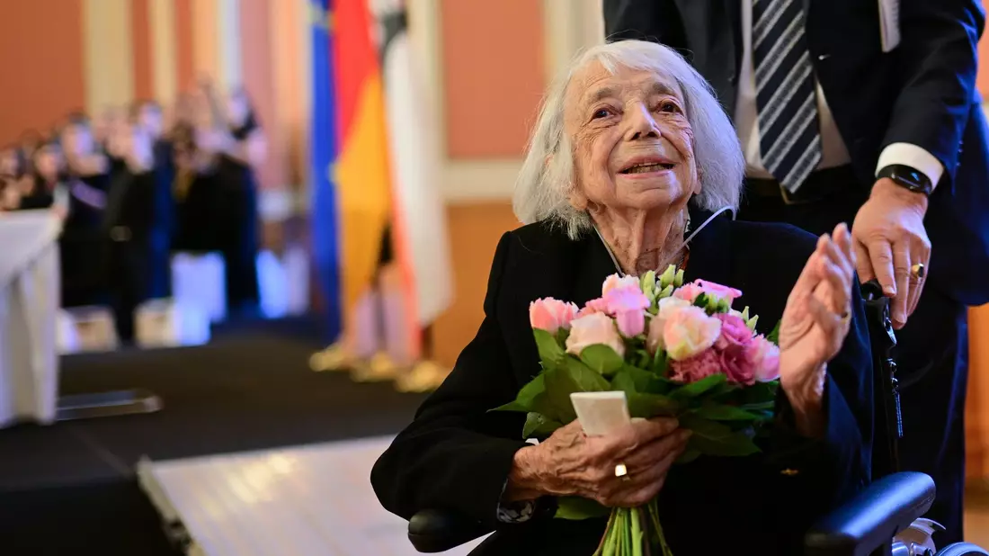 Margot Friedländer bei einem ihrer letzten öffentlichen Auftritte. (Archivbild) - Bild: Sebastian Christoph Gollnow/dpa