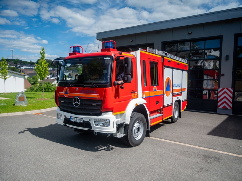 FW Finnentrop: Neues LF-KatS für die Feuerwehr der Gemeinde Finnentrop - Foto: presseportal.de