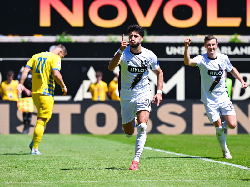 Könnte Elversberg zum dritten Aufstieg seit 2022 führen: Trainer Horst Steffen. - Foto: Silas Schueller/DeFodi Images/dpa