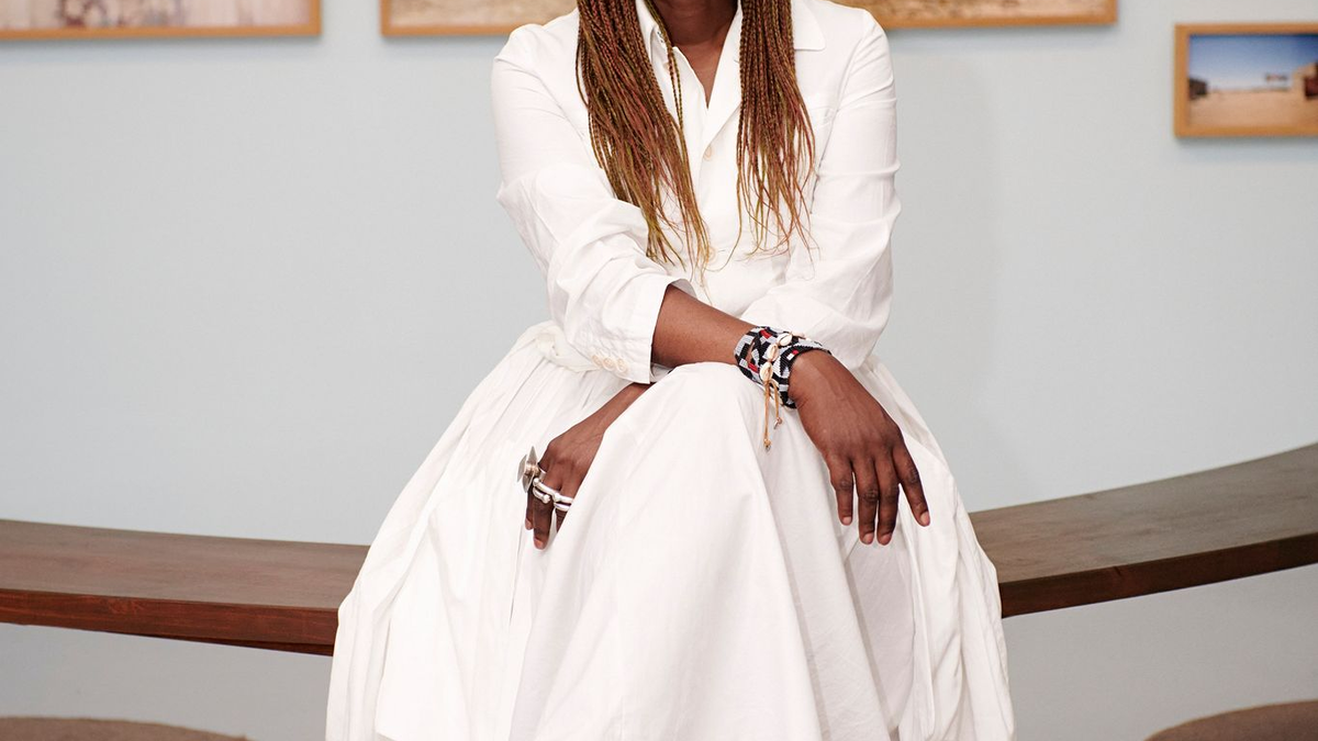 Die aus Kamerun stammende Künstlerin Koyo Kouoh sollte 2026 die 61. Ausgabe der Kunstbiennale in Venedig kuratieren.  - Foto: Mirjam Kluka/La Biennale die Venezia/dpa