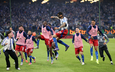 HSV-Vorfreude pur.   - Foto: Christian Charisius/dpa