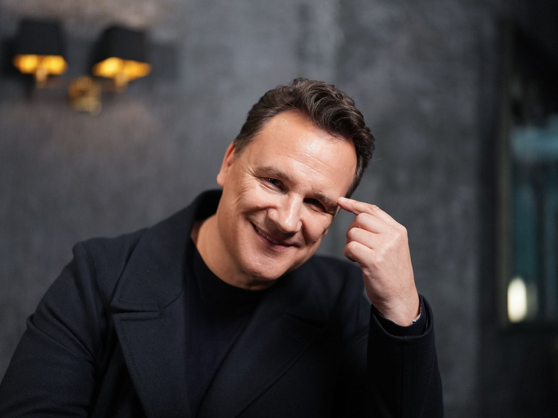  «Ich habe früh verstanden, dass man durch Mode und durch Kleidung Teil einer großen Verwandlung ist.» - Foto: Marcus Brandt/dpa