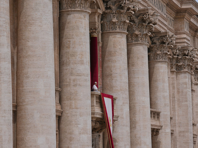 Erster Sonntagssegen des neuen Papstes vor Tausenden Zuschauern.  - Foto: Domenico Stinellis/AP/dpa