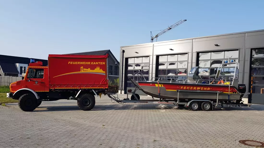 FW Xanten: Personensuche im Rhein - Bild: presseportal.de
