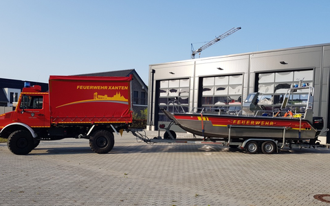 FW Xanten: Personensuche im Rhein - Foto: presseportal.de