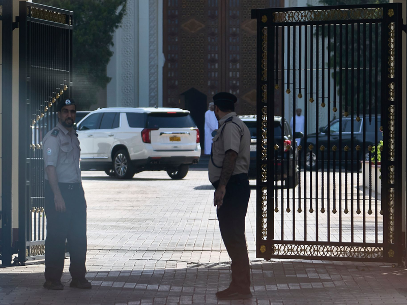 Die USA und der Iran setzen die Atomverhandlungen in der omanischen Hauptstadt Maskat fort. (Archivbild) - Foto: Fatima Shbair/AP/dpa