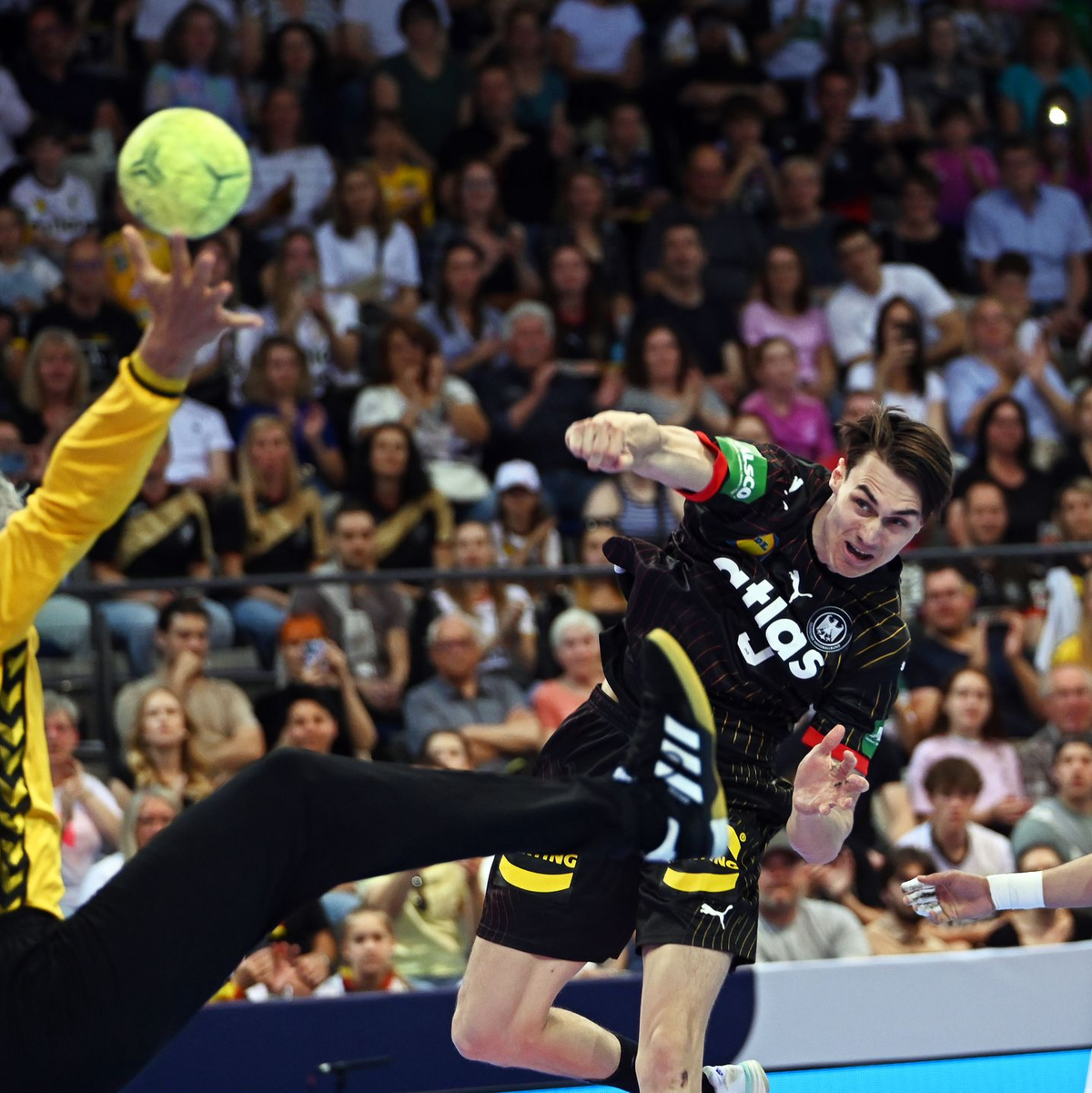 Die deutschen Handballer haben die EM-Qualifikation mit einem Sieg gegen die Türkei erfolgreich abgeschlossen. - Foto: Markus Lenhardt/dpa