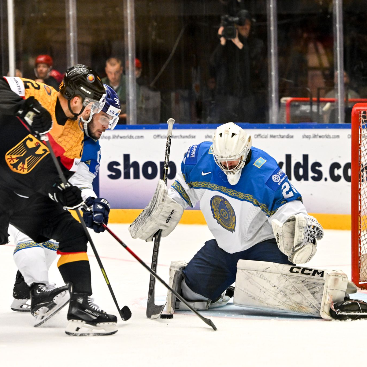 Die deutsche Mannschaft war gegen Kasachstan überlegen. - Foto: Andrea Branca/Just Pictures/dpa