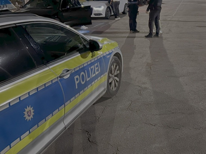 POL-OF: Tuner-, Raser und Poser-Szene im Fokus: Kontrollen mit einigen Verstößen in Wilhelmbad - Foto: presseportal.de
