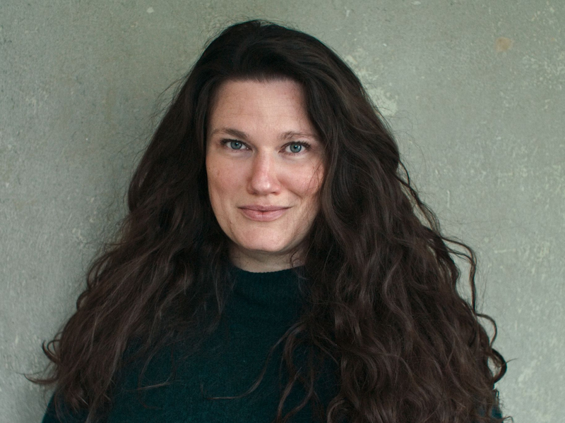 Mascha Schilinski hat es mit ihrem zweiten Spielfilm in den Wettbewerb von Cannes geschafft (undatierte Aufnahme). - Foto: Fabian Gamper/Zentral Studio/dpa