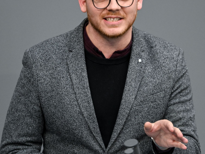 Klüssendorf stieg in kurzer Zeit zum Sprecher der SPD-Linken auf. (Archivbild) - Foto: Britta Pedersen/Deutsche Presse-Agentur GmbH/dpa