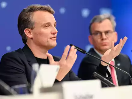 SAP-Chef Klein: Die angepeilte Quote von 40 Prozent in der Belegschaft werde aufgegeben, heißt es in einer internen E-Mail. (Archivbild) - Foto: Uwe Anspach/dpa