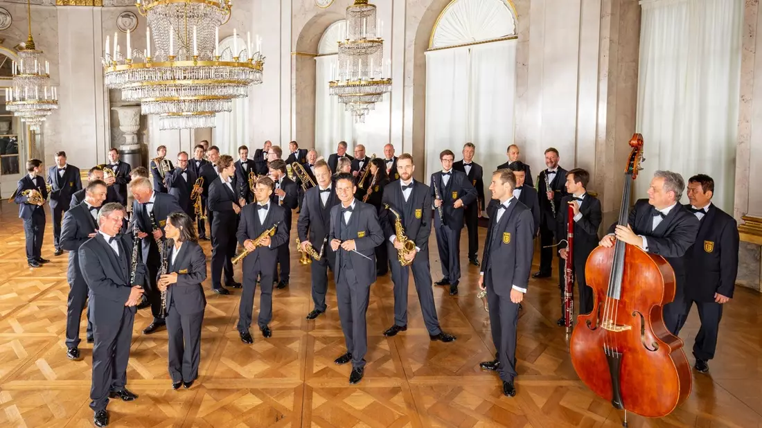 POL-KA: (KA) Karlsruhe/Ötigheim - Gala-Benefizkonzert der Polizeiorchester auf der Freilichtbühne Ötigheim - Erlös ist für die Volksschauspiele Ötigheim und die Polizeistiftung bestimmt - Bild: presseportal.de