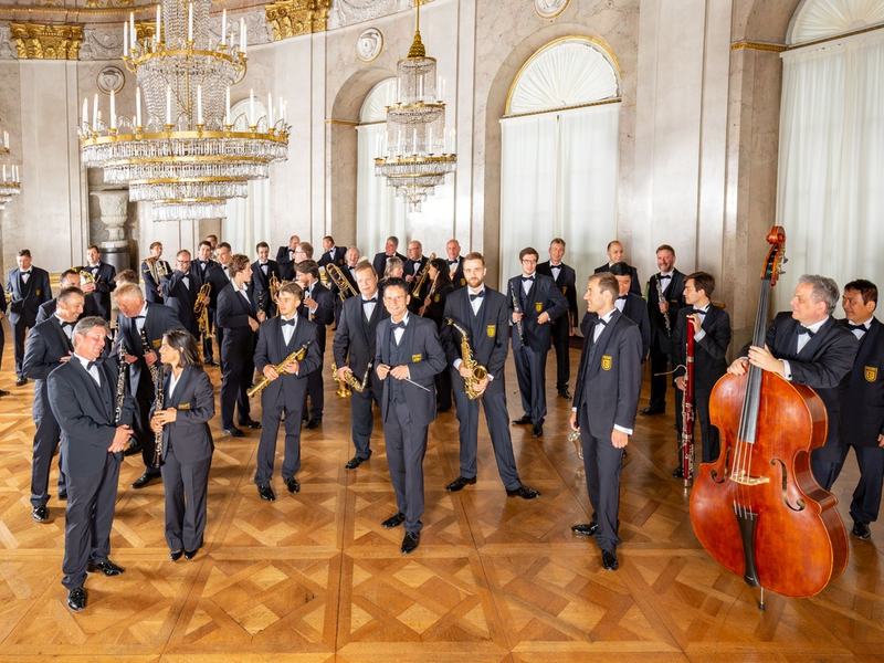 POL-KA: (KA) Karlsruhe/Ötigheim - Gala-Benefizkonzert der Polizeiorchester auf der Freilichtbühne Ötigheim - Erlös ist für die Volksschauspiele Ötigheim und die Polizeistiftung bestimmt - Foto: presseportal.de