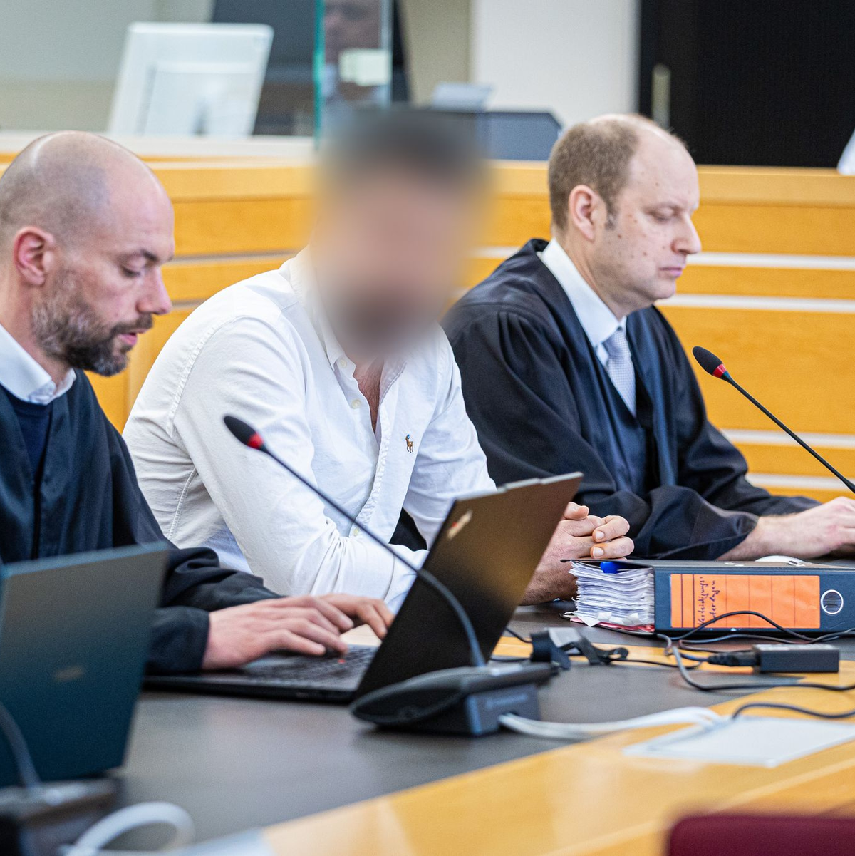 Der wegen des Verdachts der Bestechlichkeit inhaftierte Staatsanwalt bestreitet, von einer Drogenbande Geld angenommen zu haben. (Archivbild)  - Foto: Moritz Frankenberg/dpa