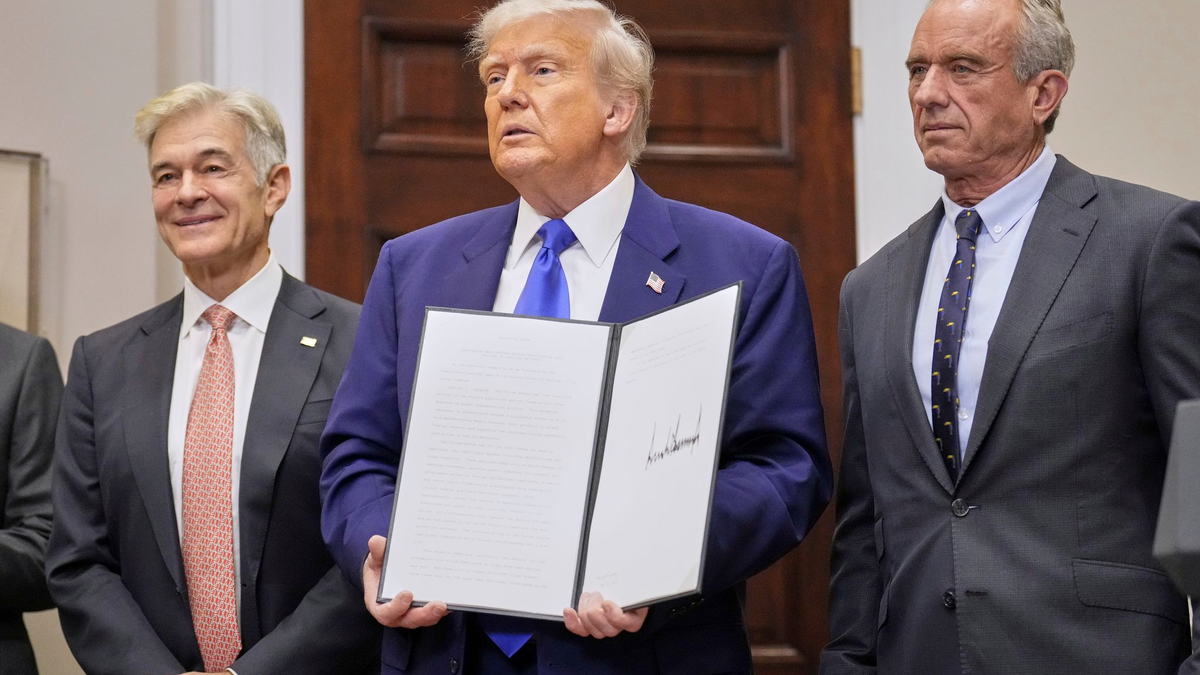 Mit einem neuen Dekret nimmt Trump die Pharmabranche ins Visier. - Foto: Mark Schiefelbein/AP/dpa