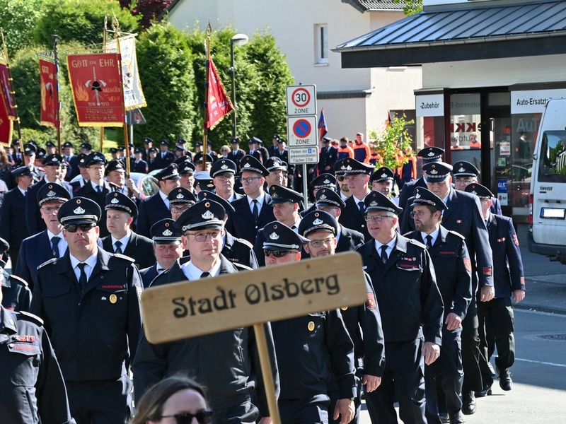 FF Olsberg: Stadtfeuerwehrtag in Olsberg - Bigge - Foto: presseportal.de