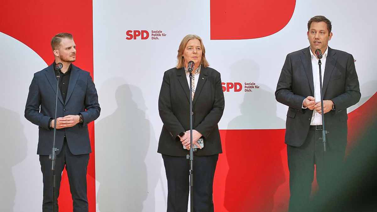 Tim Klüssendorf, Bärbel Bas, Lars Klingbeil am 12.05.2025 - Foto: über dts Nachrichtenagentur