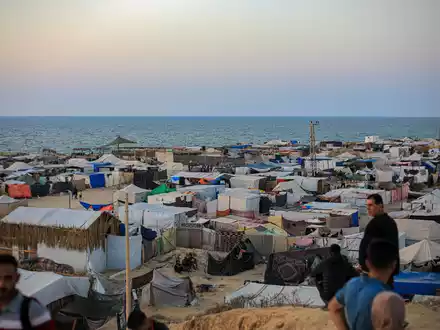 Im Gazastreifen ist praktisch die gesamte Bevölkerung vertrieben (Archivbild).  - Foto: Rizek Abdeljawad/XinHua/dpa