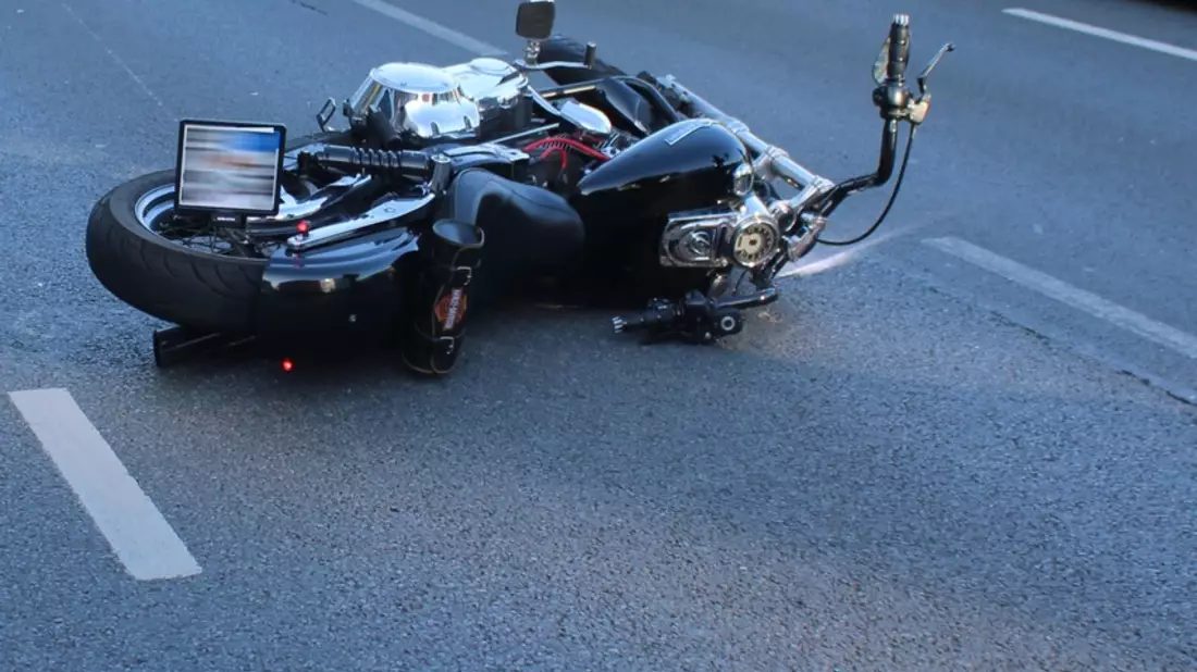 POL-HA: Harley-Fahrer bei Zusammenstoß mit Auto schwer verletzt - Bild: presseportal.de