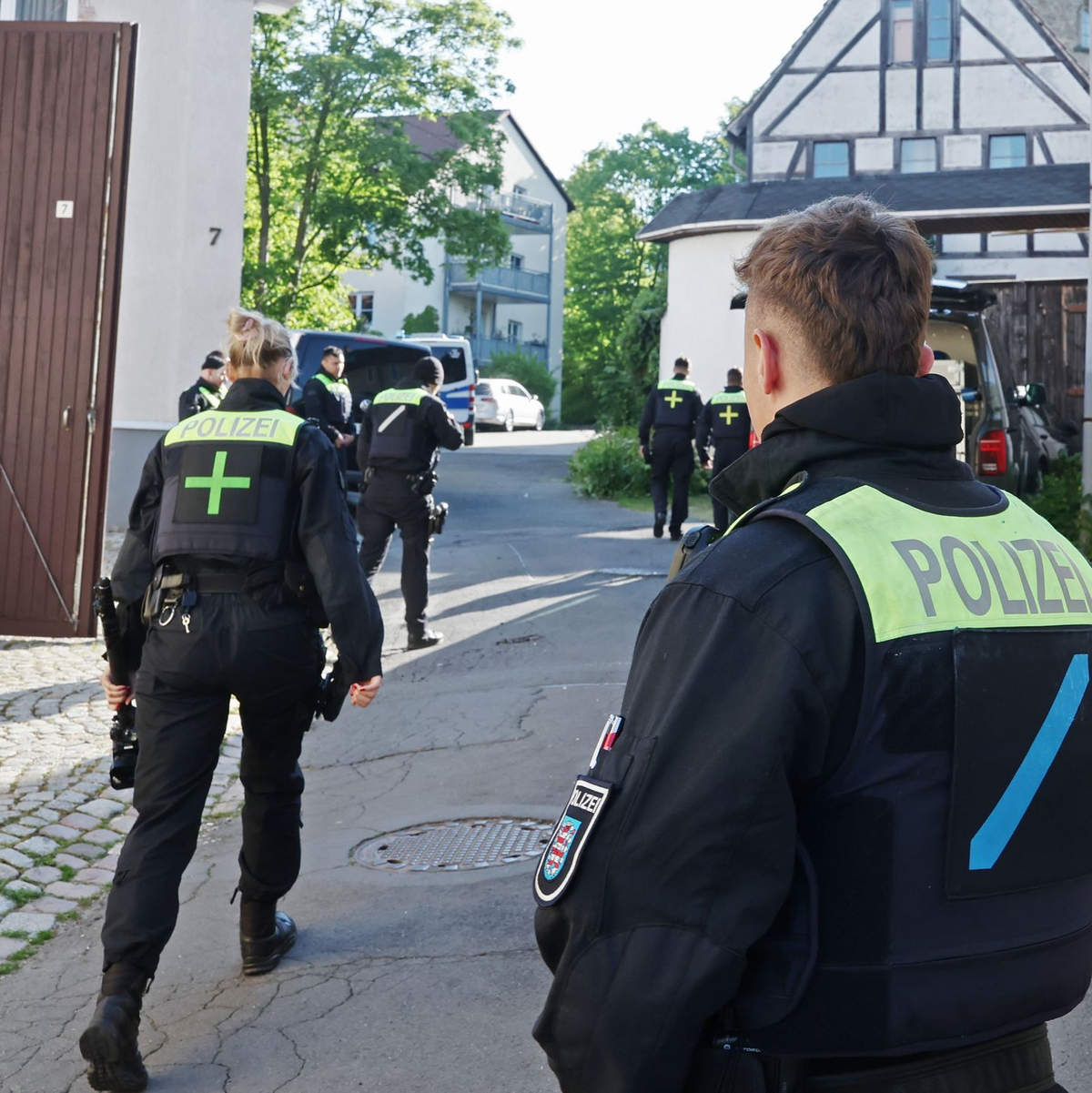 In mehreren Bundesländern wurden Gebäude durchsucht.  - Foto: Bodo Schackow/dpa