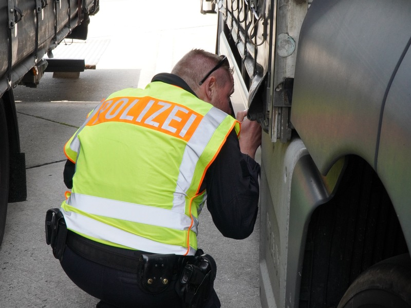 LPD-EF: Gravierende Mängel bei Schwergewichten festgestellt - Foto: presseportal.de