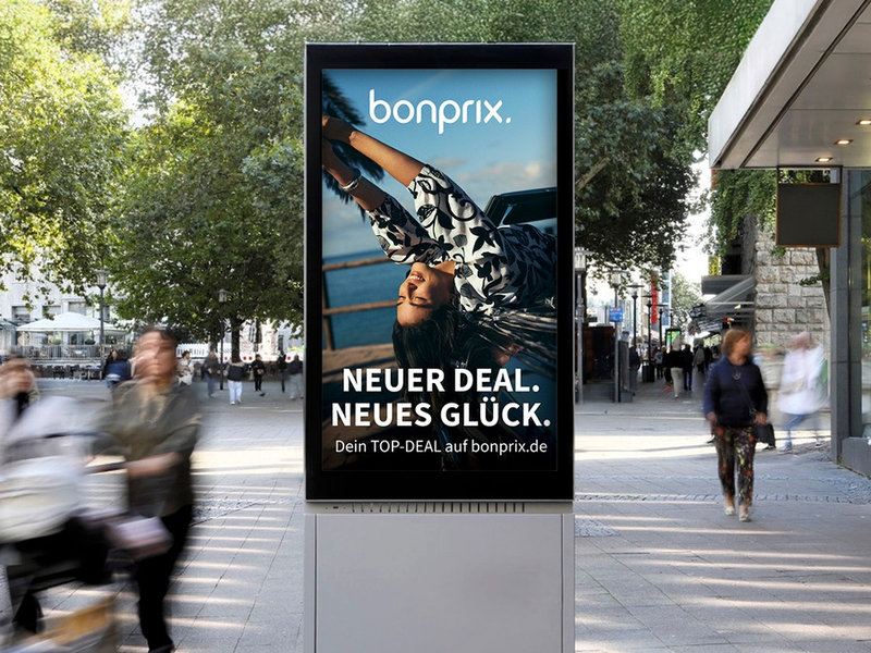 Neue Sommerkampagne von bonprix: Fashion Brand setzt Glücksmomente emotional in Szene - Foto: presseportal.de