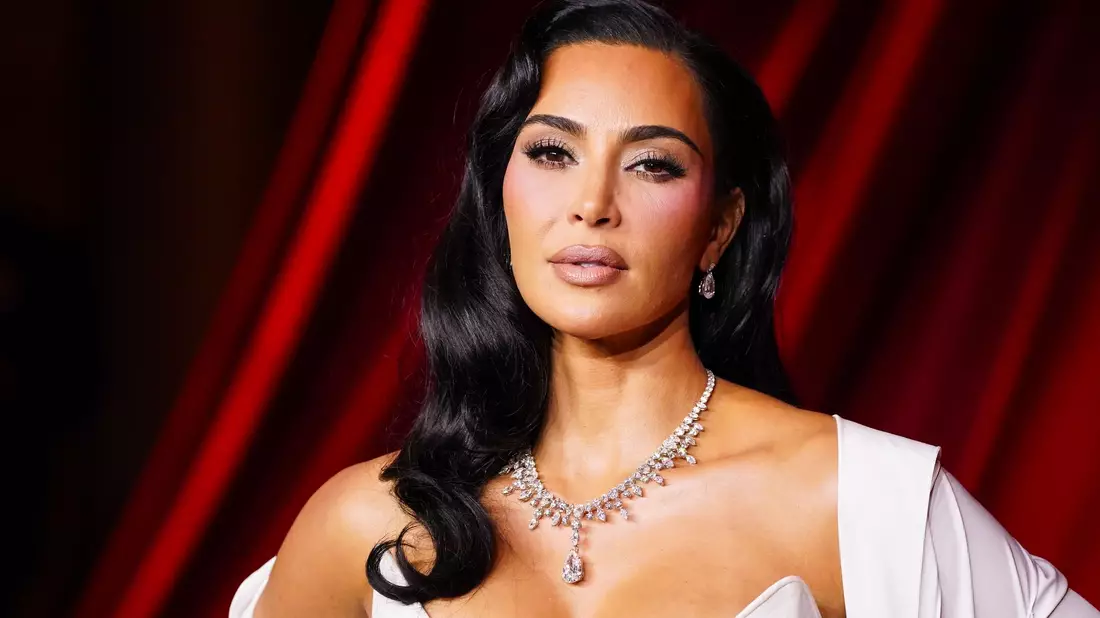Vor Gericht in Paris wird Kim Kardashian zu ihrer Aussage zu einem Überfall auf sie in einem Pariser Hotel 2016 erwartet. (Archivbild)  - Bild: Jordan Strauss/Invision/AP/dpa