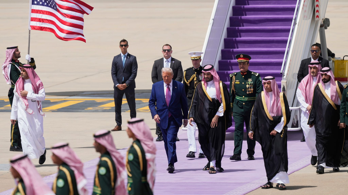 US-Präsident Trump wurde in Riad mit militärischen Ehren empfangen.  - Foto: Alex Brandon/AP/dpa
