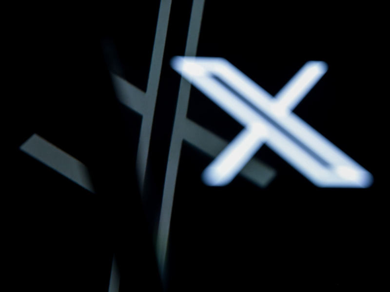 Wird in der EU gegen X geklagt, muss das nach Einschätzung eines Berliner Richters nicht am Unternehmenssitz in Irland erfolgen. - Foto: Jennifer Brückner/dpa