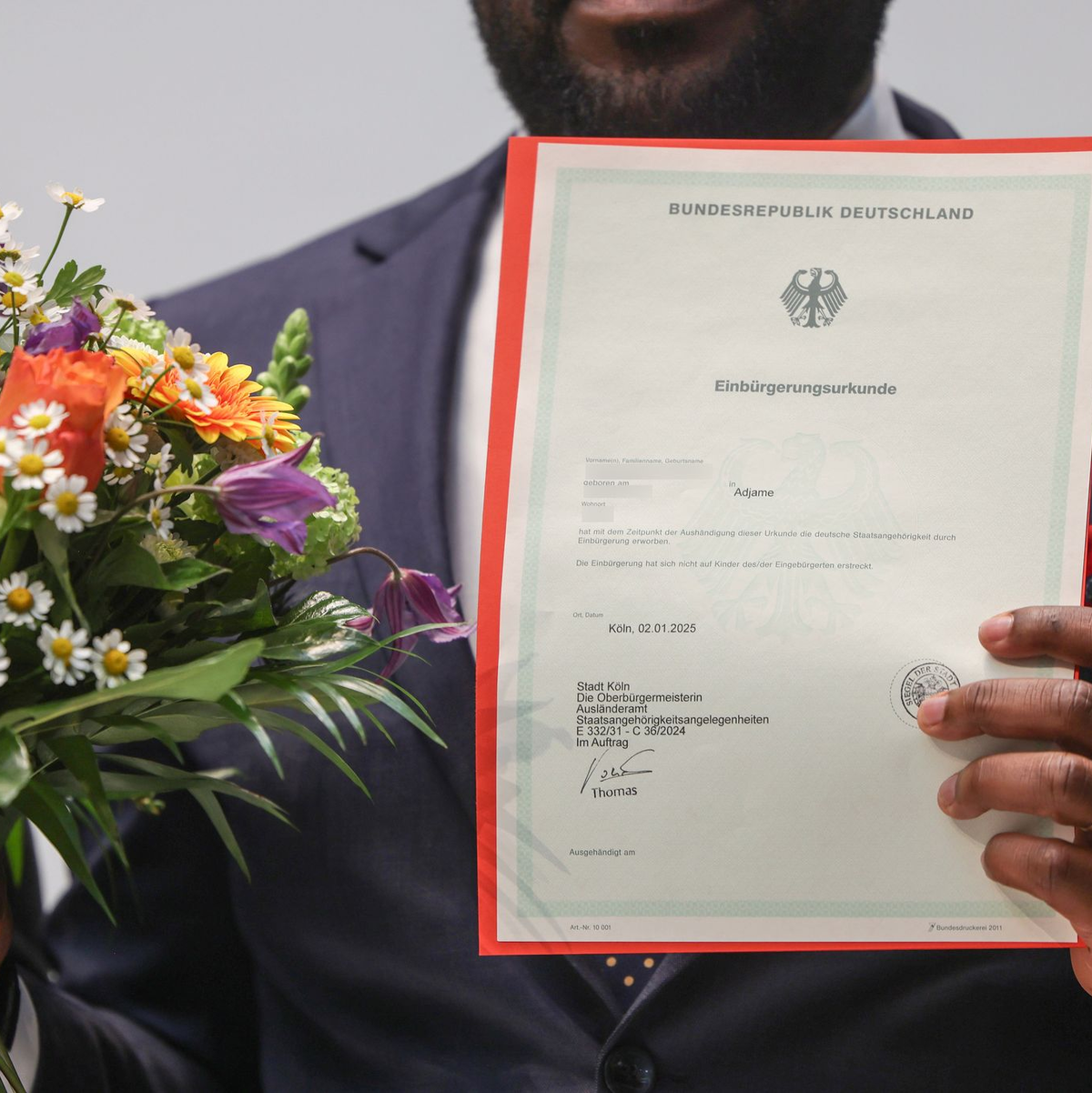 Im April nahm Bundespräsident Frank-Walter Steinmeier an einer Einbürgerungsfeier teil. (Archivfoto) - Foto: Oliver Berg/dpa