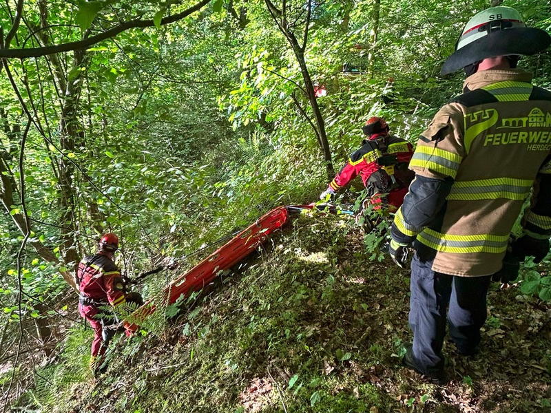 FW-EN: Unfall am Silbersee - Aufwändige Rettung eines 16-jährigen Jugendlichen - Foto: presseportal.de