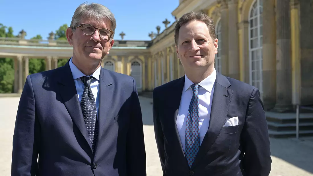Kulturstaatsminister Wolfram Weimer verkündete bereits am Montag die Einigung im jahrelangen Streit. - Bild: Michael Bahlo/dpa