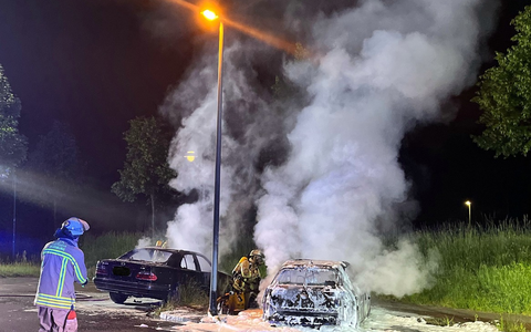 POL-DU: Rheinhausen: Brennende Autos - Zeugensuche - Foto: presseportal.de