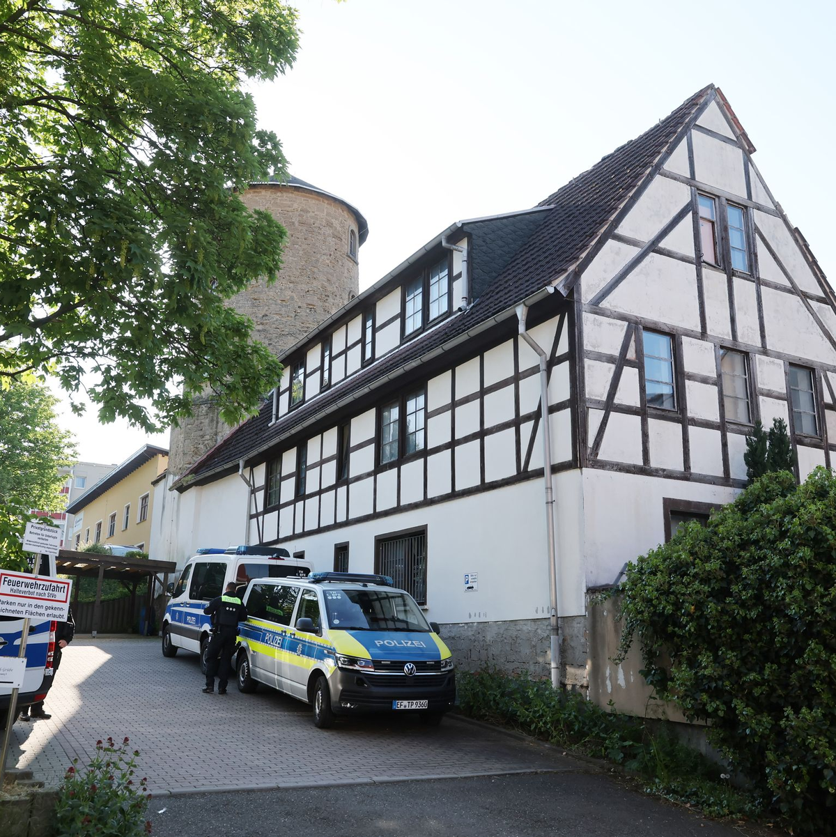 Durchsucht wurde unter anderem in Gera. - Foto: Bodo Schackow/dpa