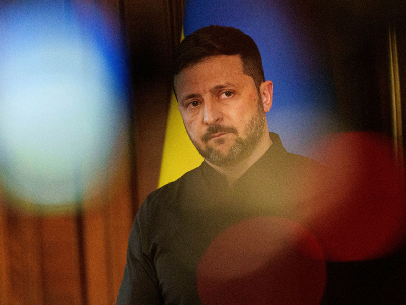 Selenskyj will in Istanbul auf Putin warten. (Archivbild) - Foto: Evgeniy Maloletka/AP/dpa