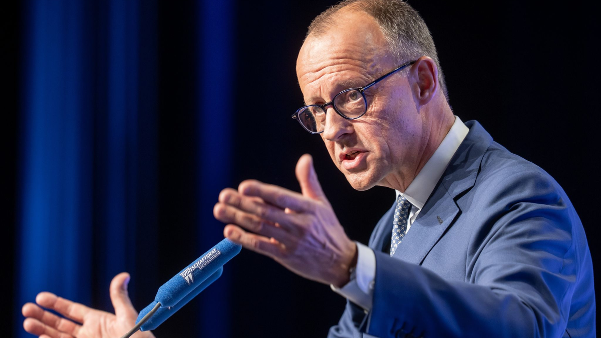 Ukraine, Migration, Wirtschaft: Das dürften die Hauptthemen der Regierungserklärung des Kanzlers werden. - Foto: Michael Kappeler/dpa