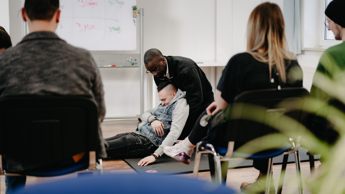 PRIMEROS Erste-Hilfe-Kurs in Köln: So wirst du betrieblicher Ersthelfer - Foto: presseportal.de