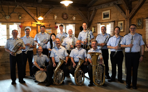 Bundespolizeidirektion München: Der besondere Veranstaltungstipp: Die Egerländer spielen in Rosenheim - Foto: presseportal.de