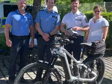 POL-DA: Heppenheim/Bürstadt/Wald-Michelbach: 115 Fahrräder codiert - Weitere Fahrradcodierung am 28. Mai - Foto: presseportal.de
