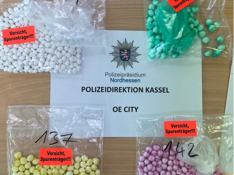 POL-KS: 644 Plomben Kokain im Wert von 25.000 Euro weggeworfen: Mutmaßlichem Dealer droht U-Haft - Foto: presseportal.de