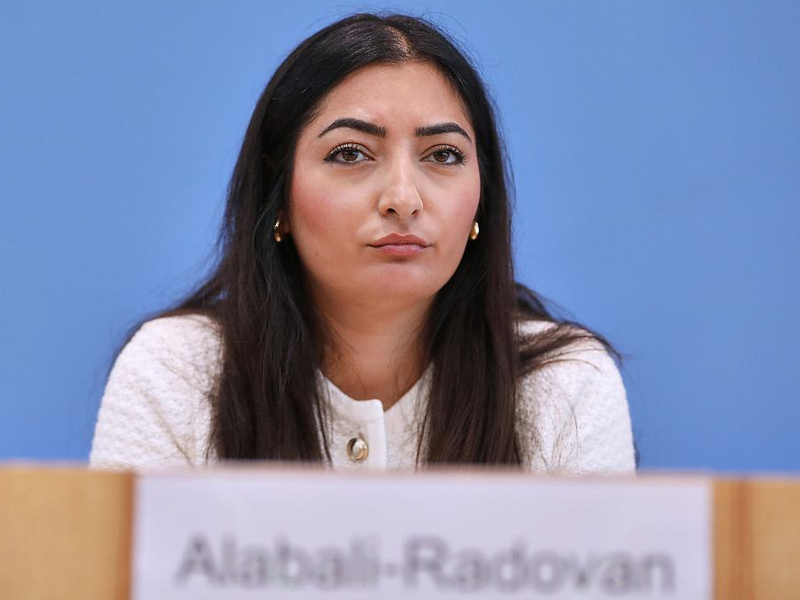 Reem Alabali-Radovan (Archiv) - Foto: über dts Nachrichtenagentur