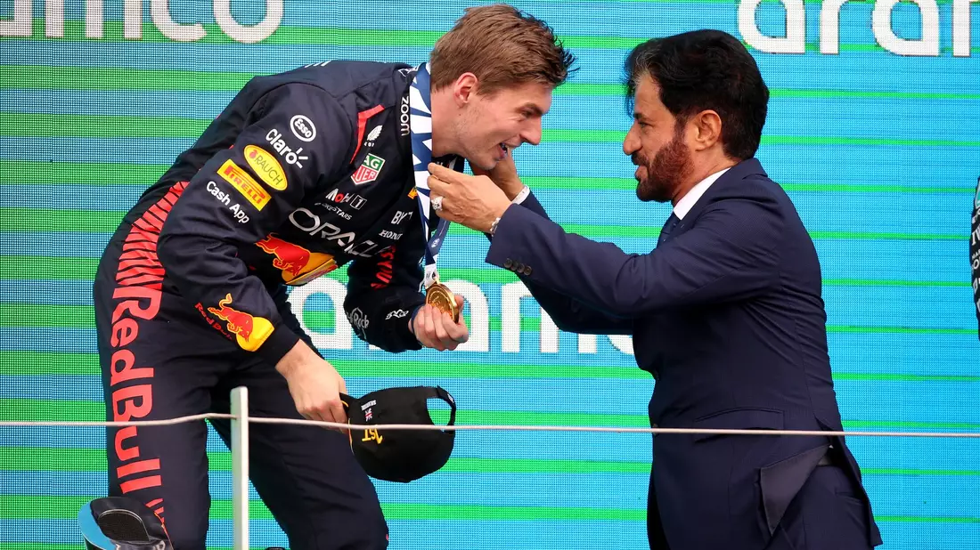 Teilsieg für Max Verstappen und Kollegen: Fia-Präsident Mohammed Ben Sulayem lenkt im Strafen-Streit ein. - Bild: Nigel French/Press Association/dpa
