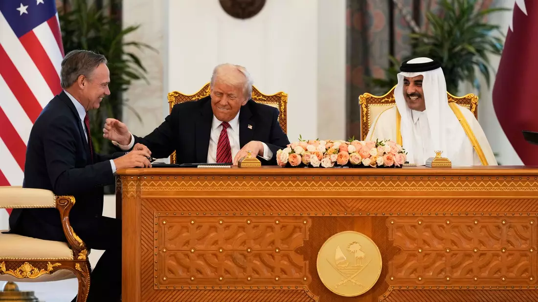 Indien hat nach Angaben von Donald Trump angeboten, alle Zölle auf US-Einfuhren fallen zu lassen.  - Bild: Alex Brandon/AP/dpa