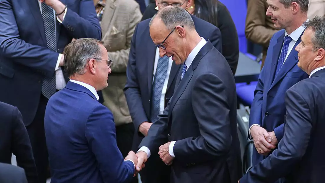Tino Chrupalla und Friedrich Merz (Archiv) - Bild: über dts Nachrichtenagentur