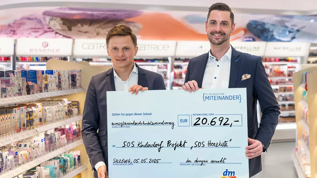Spendenaktion von dm & NIVEA - Bild: dm/Neumayr über pressetext.de