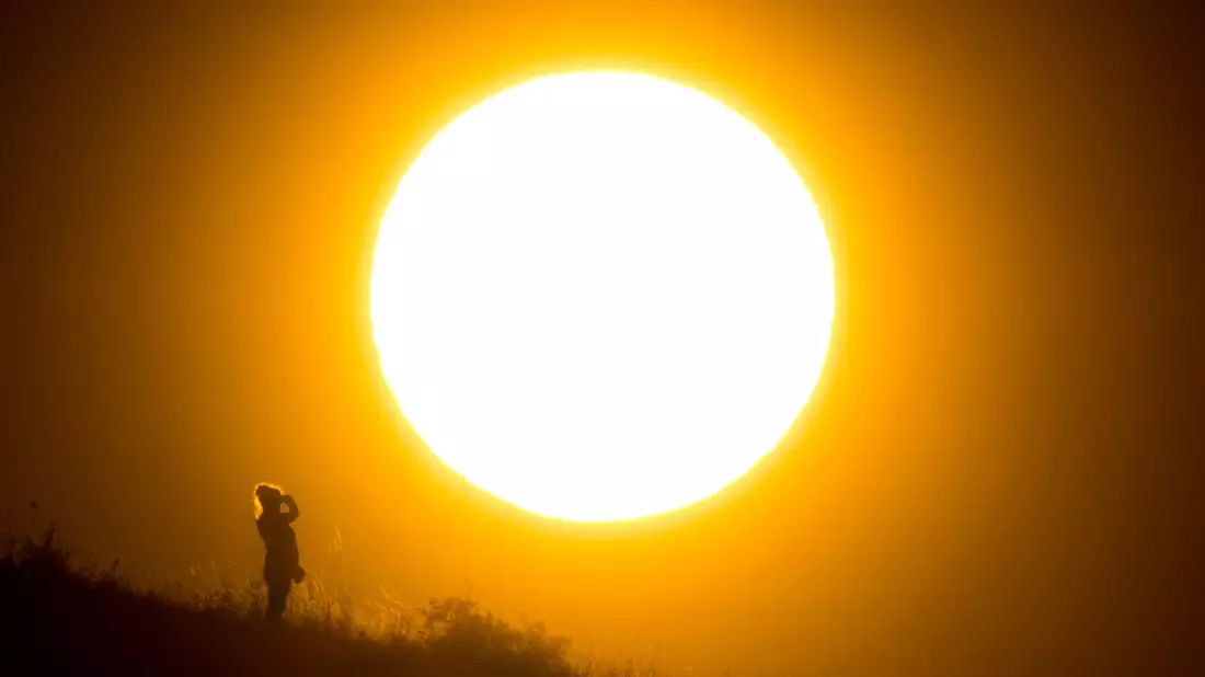 Extrem warme Sommer gibt es in Europa immer häufiger. (Archivbild) - Bild: Julian Stratenschulte/dpa